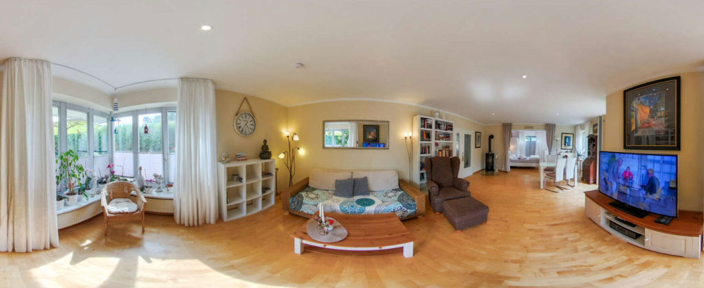 ferienwohnung-witt-hus-wohraum_panoramafoto-spo-fewo